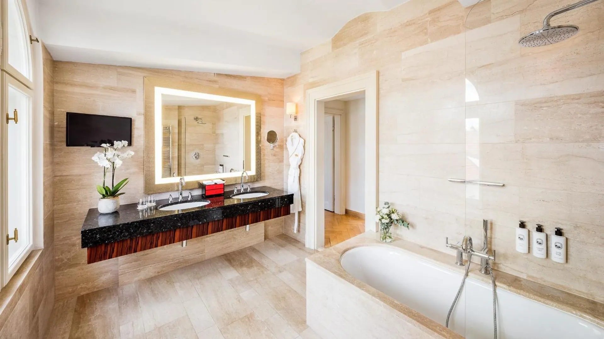 *****  Mandarin Oriental, Prague Hotel Czech Republic