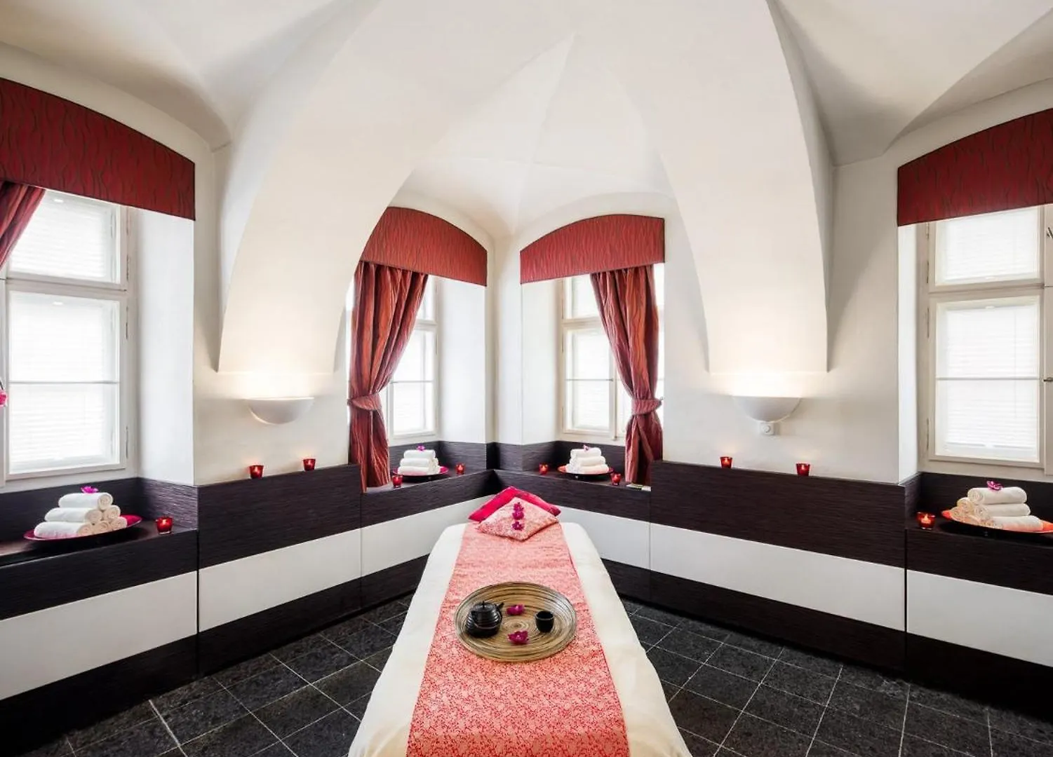 Mandarin Oriental, Prague Hotel 5*,