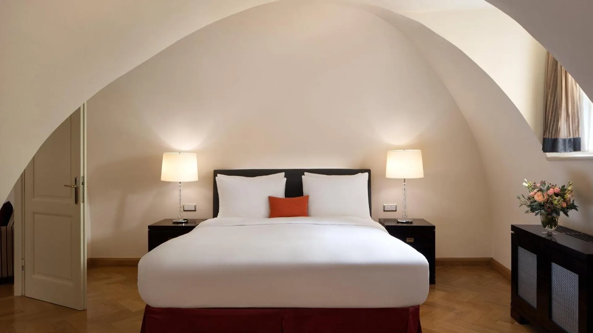 Mandarin Oriental, Prague Hotel
