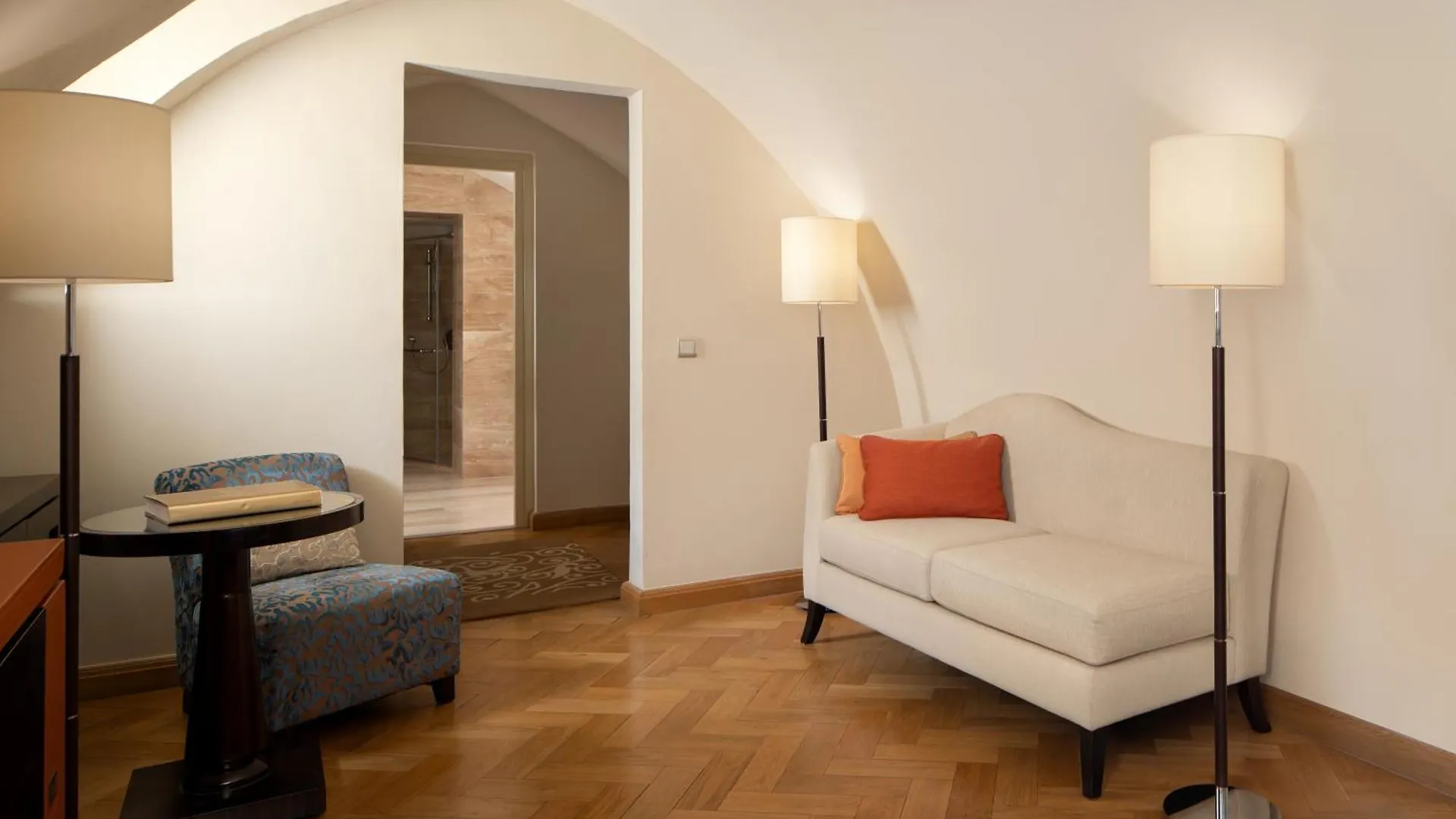 Mandarin Oriental, Prague Hotel