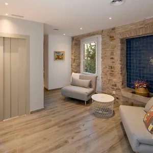 https://apartament-historic.catalonia-hotels.com