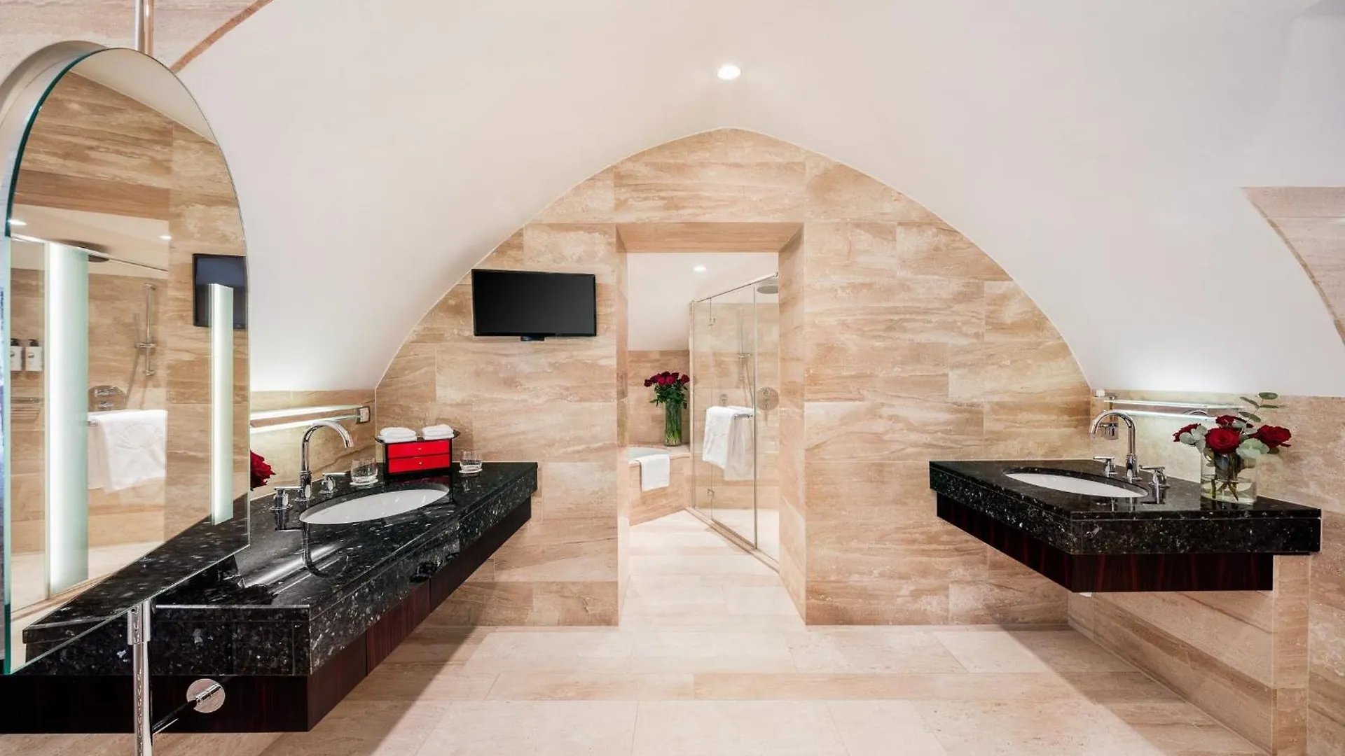 Mandarin Oriental, Prague Hotel 5*,